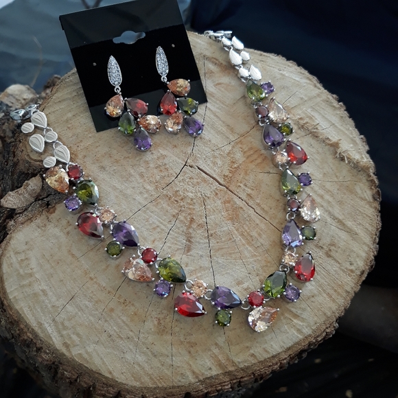 Mesmerizing Multi-Stone Silver Set - Picture 10 of 10